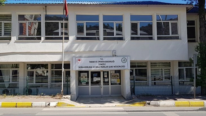 Travma geçiren yaban keçisi ile kanadı zedelenen leylek tedavi altına alındı