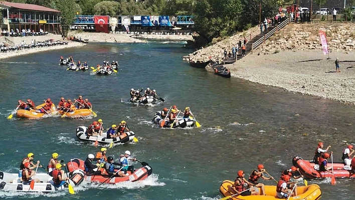 Tunceli 10 ayda 2 milyon turist ağırladı