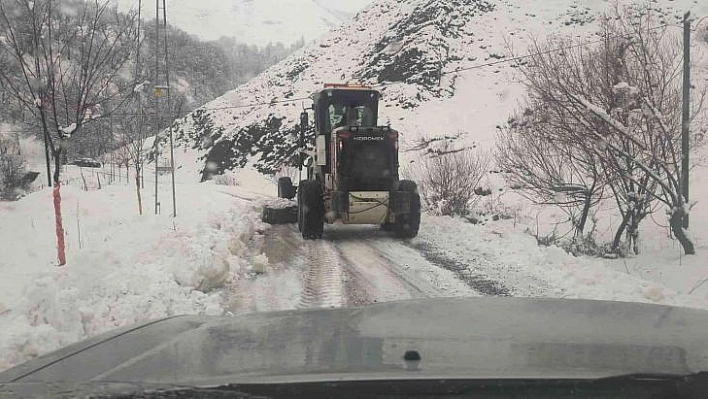 Tunceli'de 20 köy yolu ulaşıma kapandı