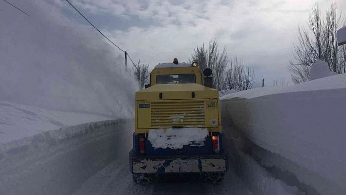 Tunceli'de 269 köy yolu ulaşıma kapandı