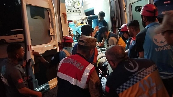 Tunceli'de kayalıkta düşen kadın ekiplerce kurtarıldı
