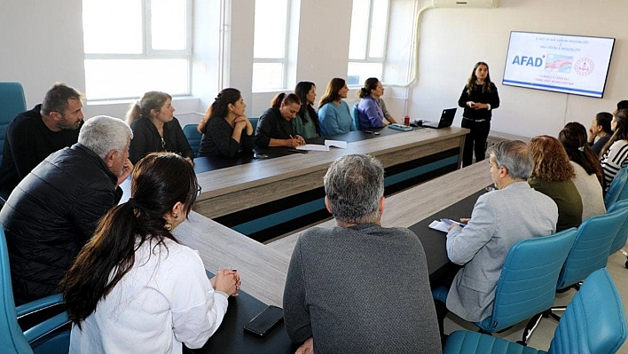 Tunceli'de MEB personeline 'Temel Afet Bilinci Eğitimi' verildi
