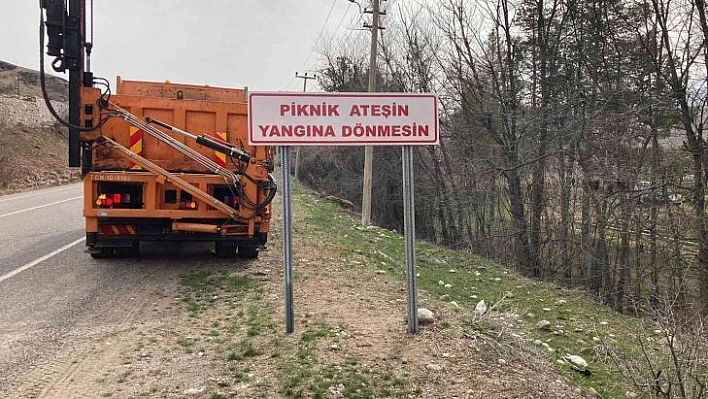 Tunceli'de orman yangınlarının önüne geçmek için levha asıldı