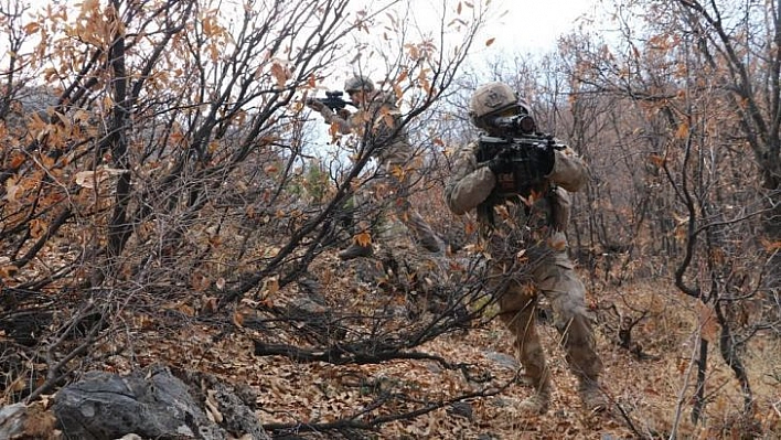 Tunceli'de teröristlere ait sığınak ele geçirildi