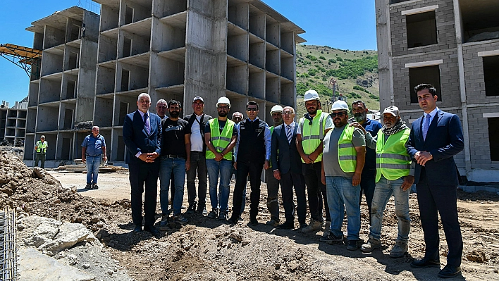 Tunceli'nin en riskli ilçesinde depreme dirençli 281 konutun yapımı sürüyor