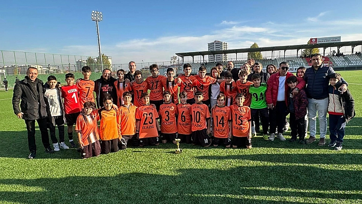 U14'te şampiyon Yolspor