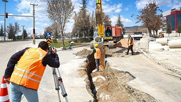 Ulukent Mahallesi'nin Alt Yapısı Yenileniyor