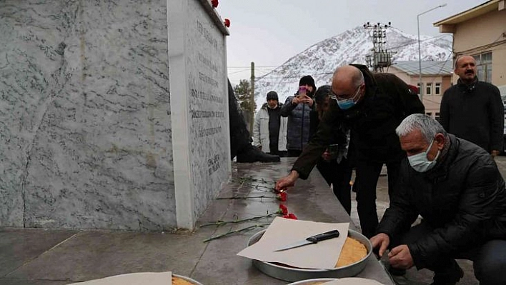 Ünlü şair Cemal Süreya ölüm yıldönümünde memleketi Tunceli'de anıldı