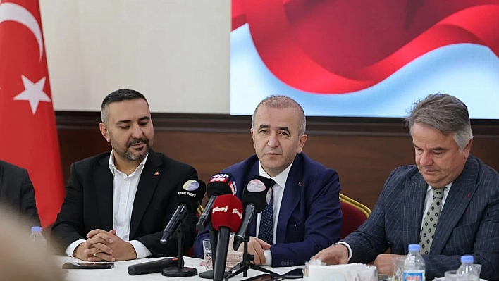 Vali Hatipoğlu Gazetecilerle bir araya geldi