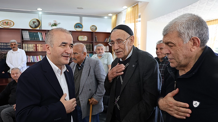 Vali Hatipoğlu, huzurevi sakinleriyle bir araya geldi