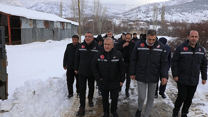 Vali Hatipoğlu, karla mücadele çalışmalarını inceledi
