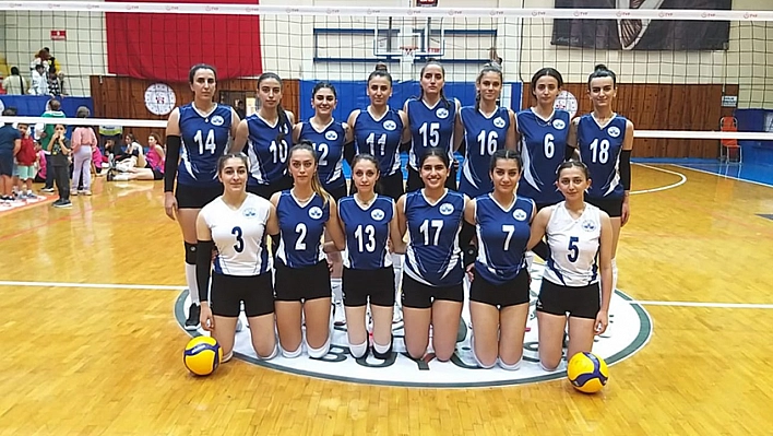 Voleybolda takımlarımız kayıp