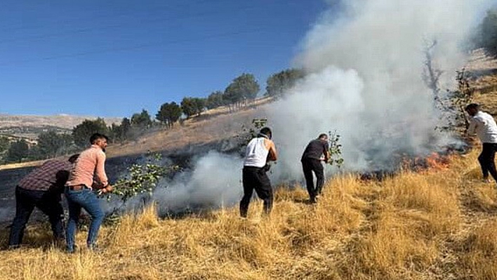 Yangına müdahale eden 7 işçi dumandan etkilendi