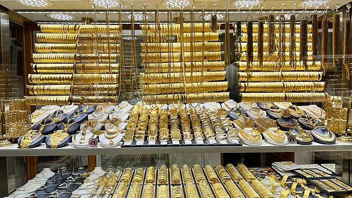 Yatırımcı şokta: Altında ibre terse döndü