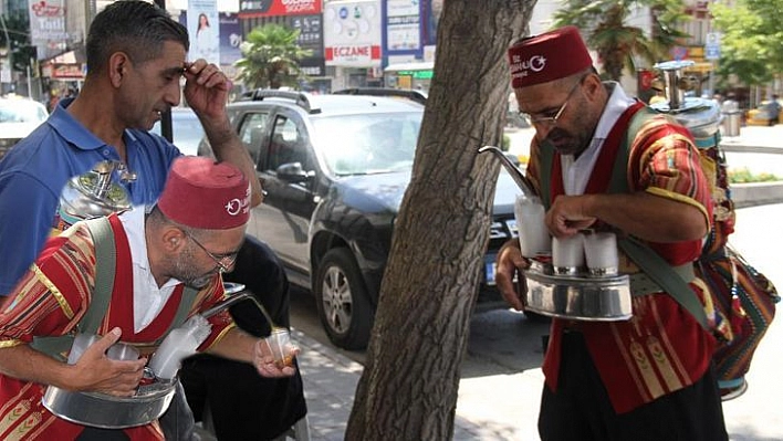 Yaz mevsiminde bin derde deva 'meyan şerbetine' ilgi arttı