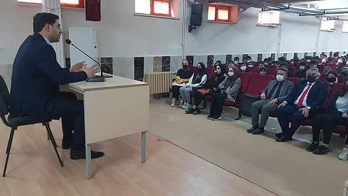 Yazı Konak Belediyesinden Öğrencilere Eğitim Semineri