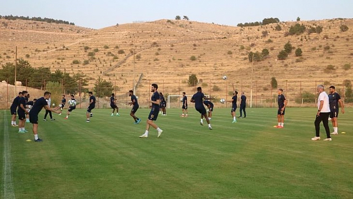 Yeni Malatyaspor'da 7 futbolcu kiralık gönderildi