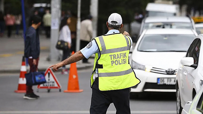 Yeni trafik cezaları askıya alındı
