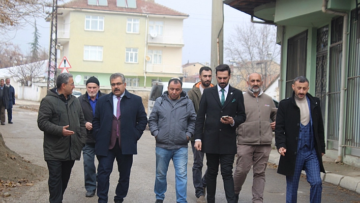 'Yeniden refah partisi, Aksaray Mahallesi'nde vatandaşlarla buluştu: sorunlara çözüm için sahada'