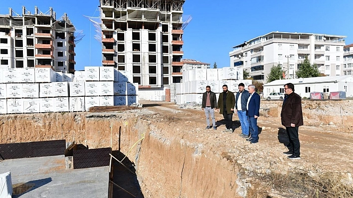 Yeşilyurt'a sağlam ve modern binalar inşa ediliyor