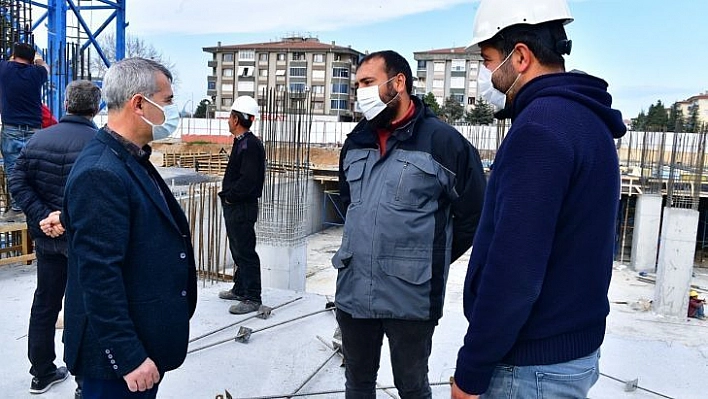 Yeşilyurt Belediyesi yeni hizmet binası inşaatı hızla yükseliyor