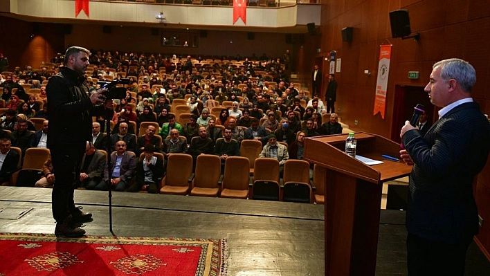 Yeşilyurt'ta 'namazla diriliş' konferansına ilgi