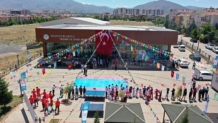 Yeşilyurt'ta 19 Mayıs özel bir programla kutladı