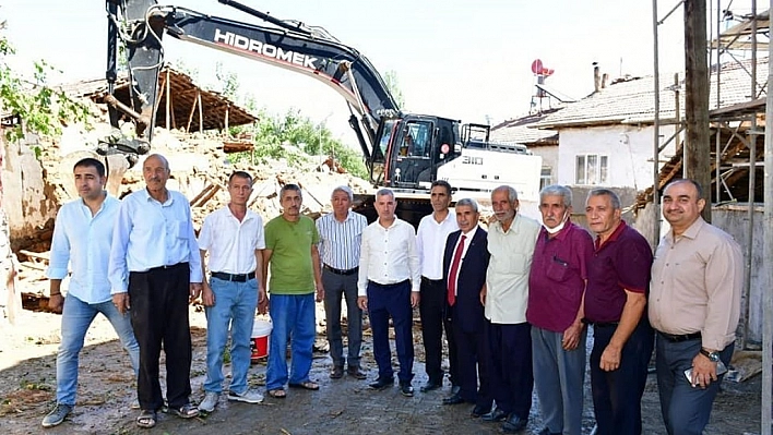 Yeşilyurt'ta Ocak ve Eylül ayları arasında 47 metruk bina yıkıldı