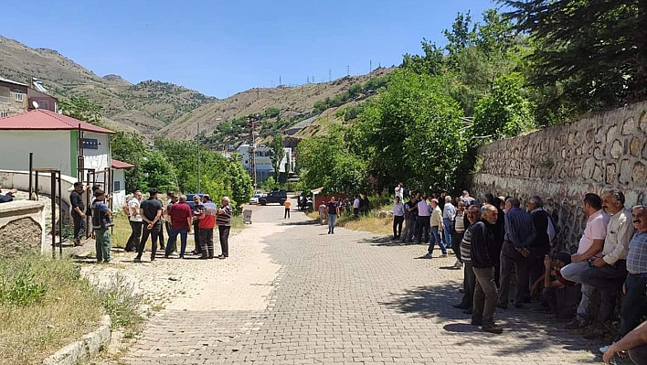 Yıkım Kararı Alınan Maden'de, İlçe Sakinleri Eylem Yaptı