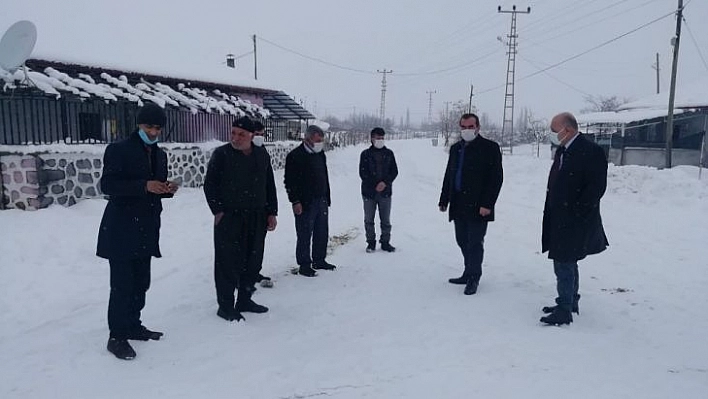 Zelyurt, yol açma çalışmalarını yerinde inceledi