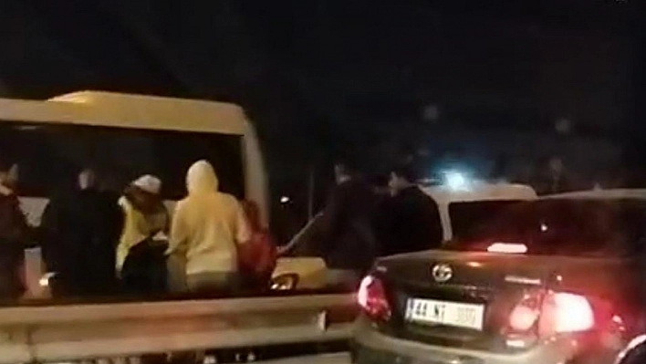 Zincirleme trafik kazası: 2 yaralı