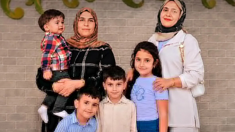 2 anne ve 4 çocuk yan yana toprağa verildi