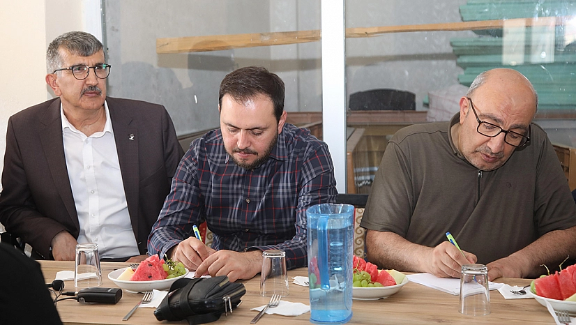 AK Parti Heyeti Elazığ'ın Üç İlçesinde Sahadaydı