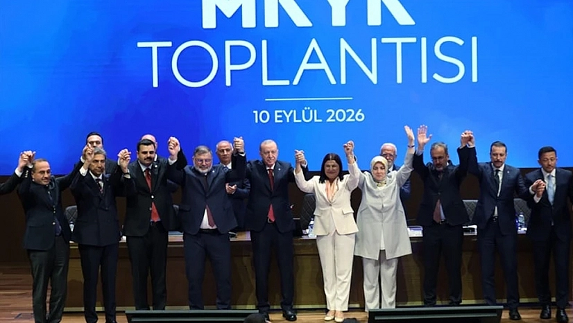 AK Parti'ye 4 Belediye Başkanı daha katıldı