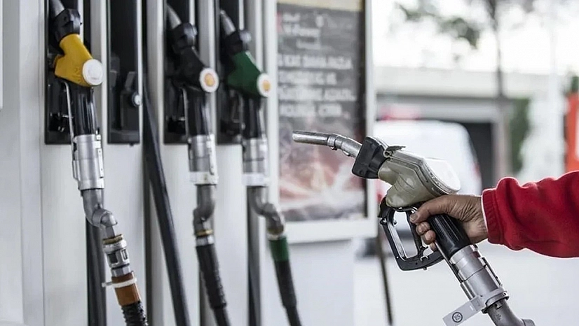 Benzine zam yolda: Tabela yine değişiyor
