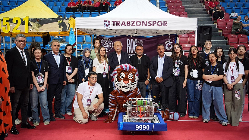 Bilim ve Teknoloji şöleninde robotlar yarıştı