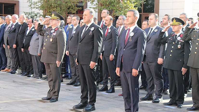 Bingöl'de 10 Kasım'da Atatürk saygıyla anıldı