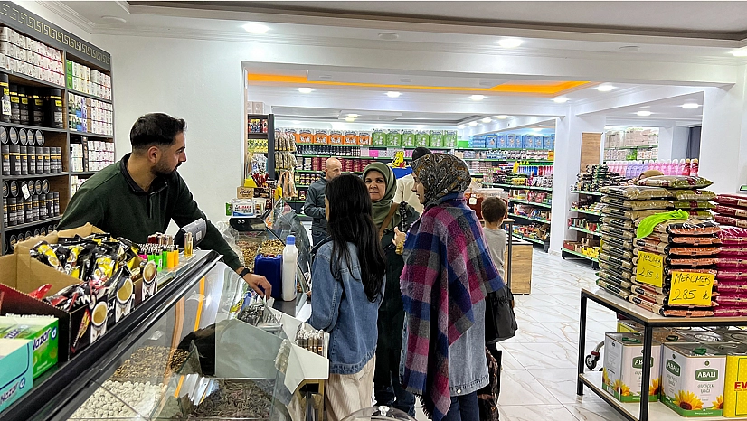 Bingöl'de havalar soğudu, aktarlarda kış çaylarına ilgi arttı