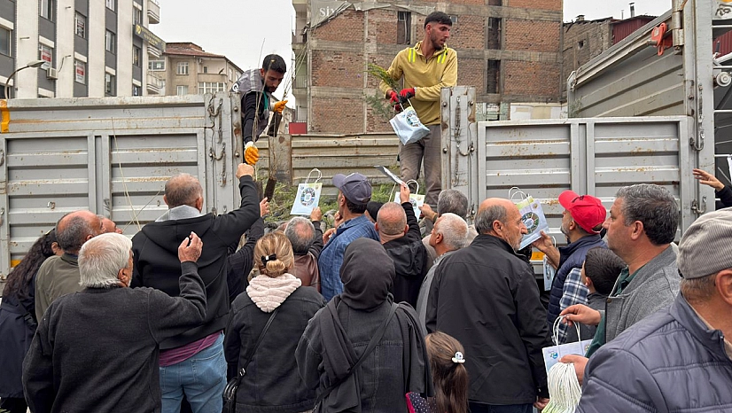 Elazığ'da 23 Bin 23 fidan ücretsiz dağıtıldı