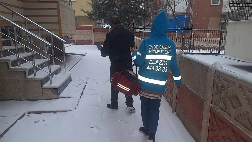 Elazığ'da Evde Sağlık Hizmetleri zorlu kış şartlarında da hastaların yanında