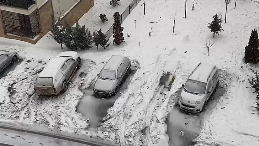 Elazığ'da kar geri döndü: Yağış aralıklarla sürüyor