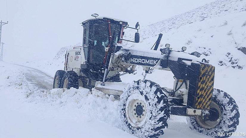 Elazığ'da köy yolları ulaşıma açıldı