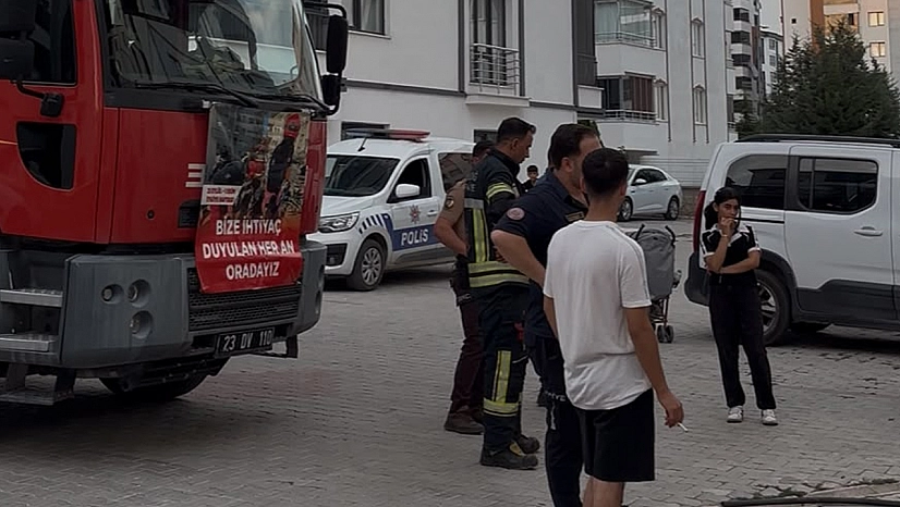 Elazığ'da mutfakta çıkan yangın paniğe neden oldu!