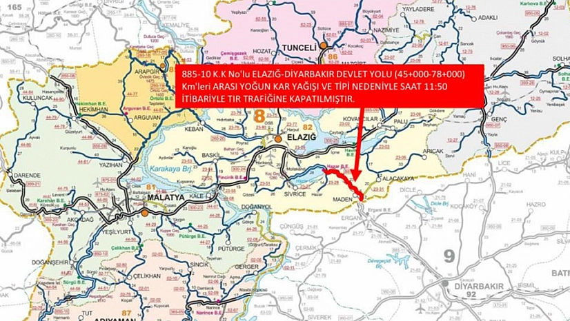 Elazığ–Diyarbakır yolunda ağır taşıtlara kar engeli