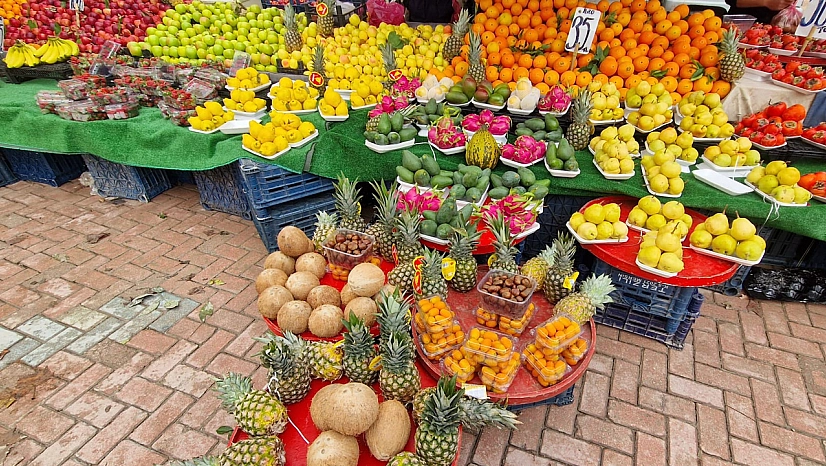 Elazığ pazarlarında tropikal meyve hareketliliği