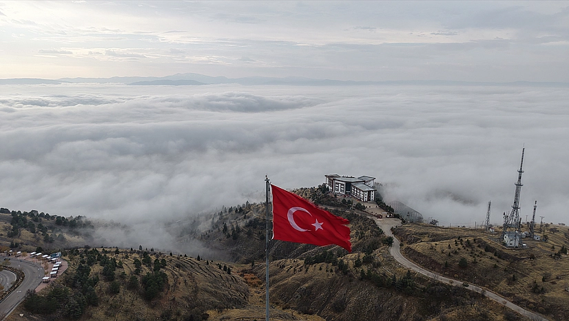 Elazığ sis altında, Harput güneşi karşıladı