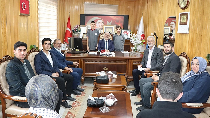 Elazığlı öğrencilerden Filistin'e anlamlı destek