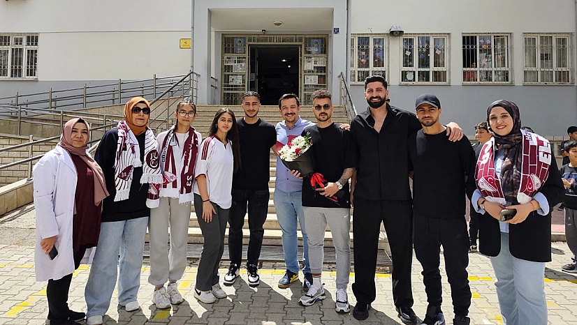 Elazığspor'dan Kaya Karakaya Ortaokulu'na Anlamlı Ziyaret