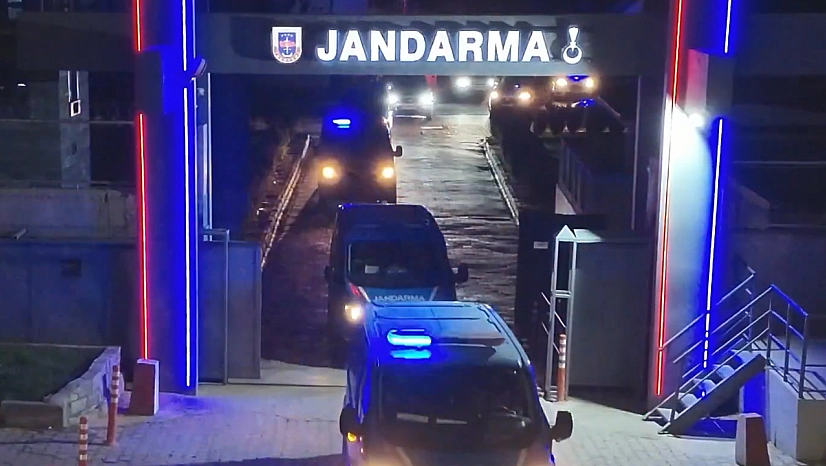 FETÖ'ye yönelik operasyonlarda 76 şüpheli yakalandı: 50 tutuklama