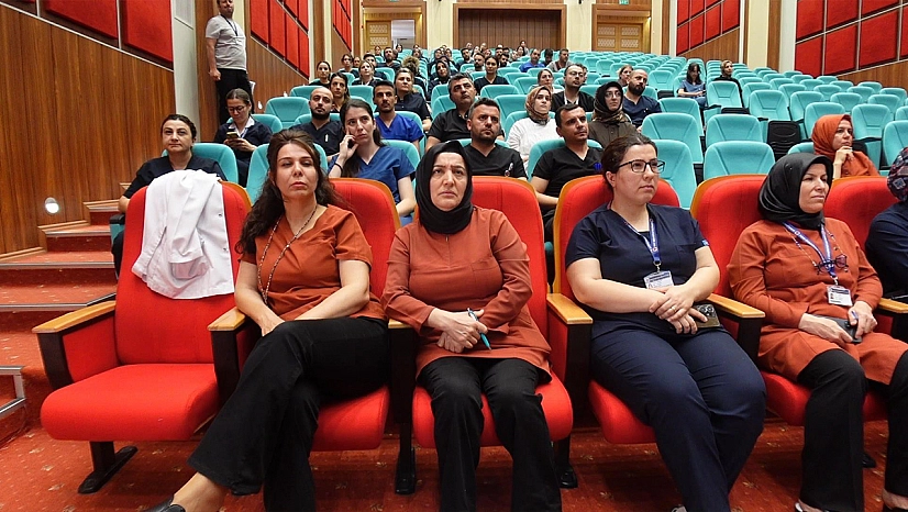 Fırat Üniversitesi Hastanesi'nde sağlık çalışanlarına KKKA eğitimi verildi